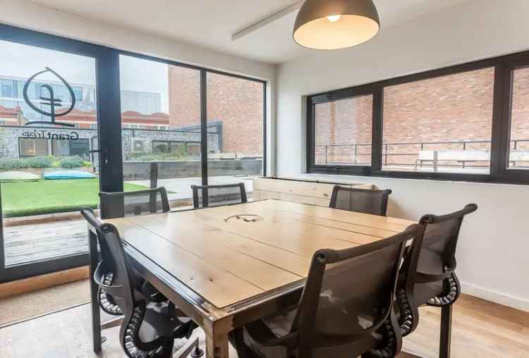 Office For Rent in London, England