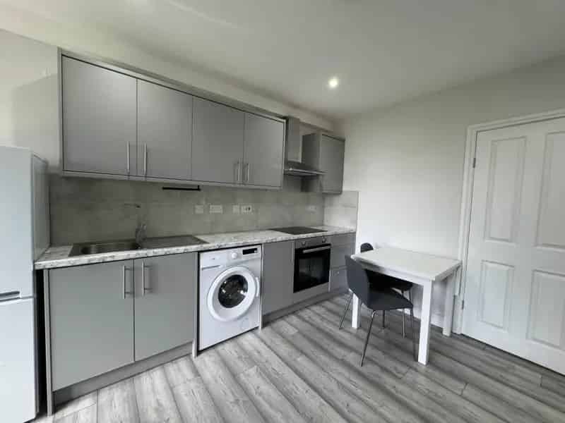 1 Bedroom Semi-Detached House to Rent