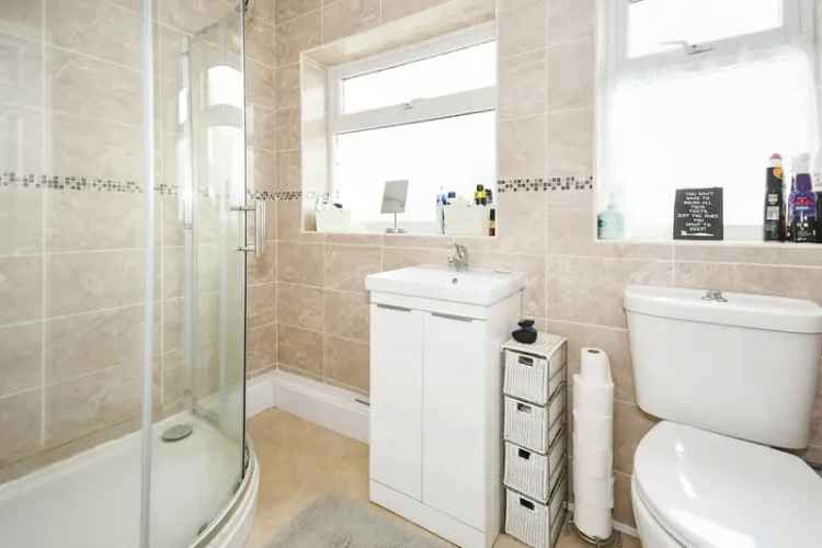 3 Bedroom Detached Bungalow Near Amenities