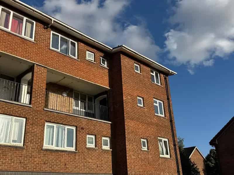 4 Bedroom Maisonette To Rent