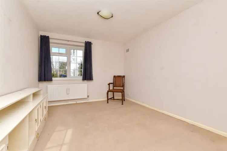 2 Bedroom Flat for Sale in Carshalton Village