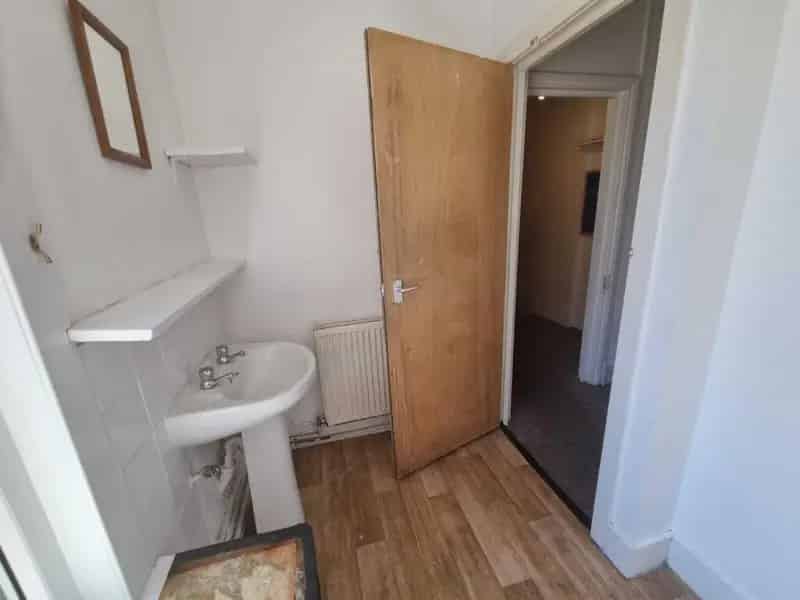 6 Bedroom Maisonette Near Preston Park - Students Welcome