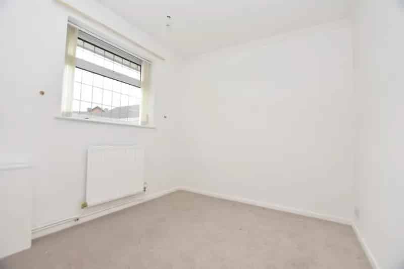 2 Bedroom Bungalow To Let - Retirement Property