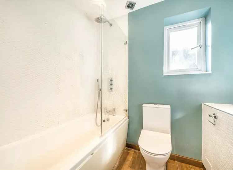 Top Floor Period Conversion Two Double Bedrooms Clapham