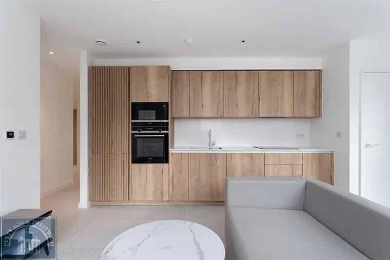 1 Bedroom Apartment Whitechapel Silk District 24hr Concierge Gym Cinema