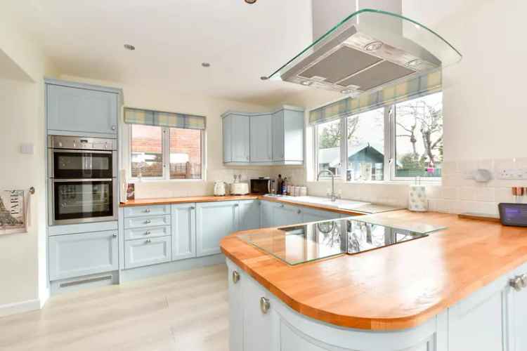 Detached House for sale with 4 bedrooms, Cowes, Isle of Wight