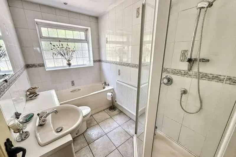 2 Bed Detached Bungalow For Sale