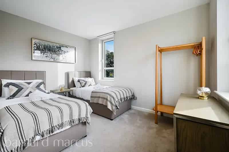 Beautiful 3-Bedroom House Near Clapham and Brixton