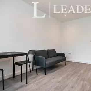 1 room house of 83 m² in Birmingham