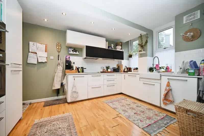 2 Bedroom House For Sale Near Amenities and Schools