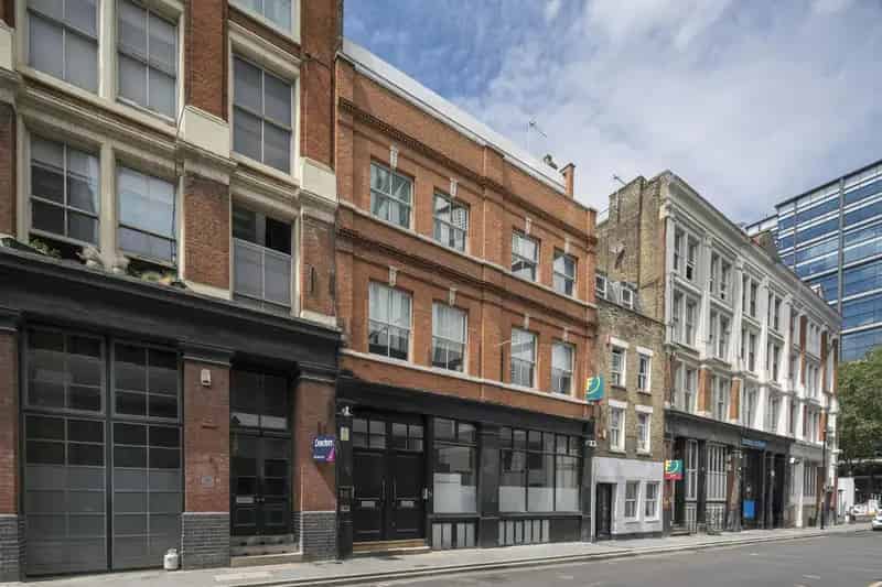 Ground & Lower Ground Floor Unit in EC1 - Characterful Office Space