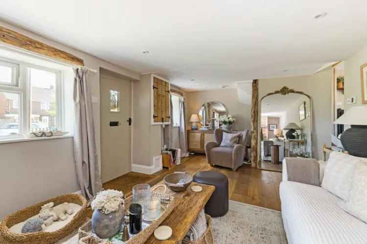 3 Bedroom Terraced House for Sale - Character Cottage with Modern Amenities