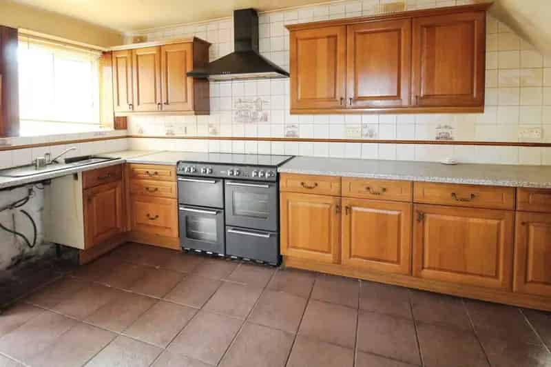 3 Bedroom End Terrace House Birmingham B9