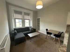 Flat to rent in Otago Street, Glasgow G12