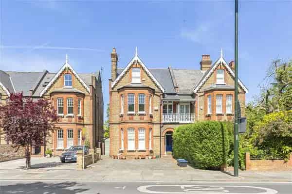 Charming Studio Apartment Teddington TW11
