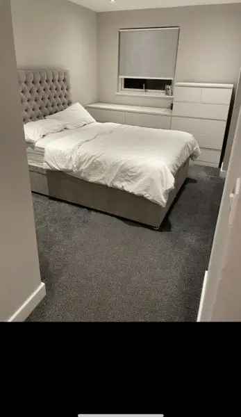 Flat For Rent in City of Westminster, England