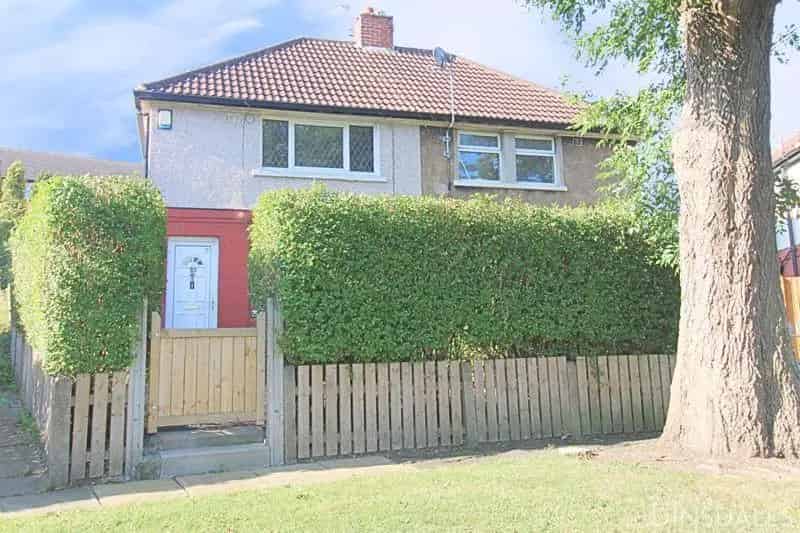 2 Bedroom Semi-Detached House to Rent