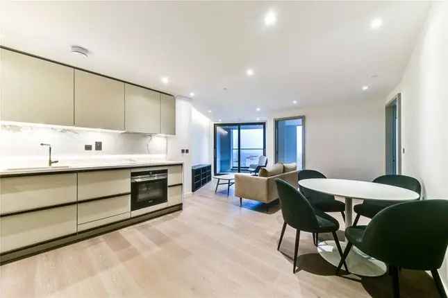 Luxury 2-Bed Apartment in London W2 with Spa and Cinema