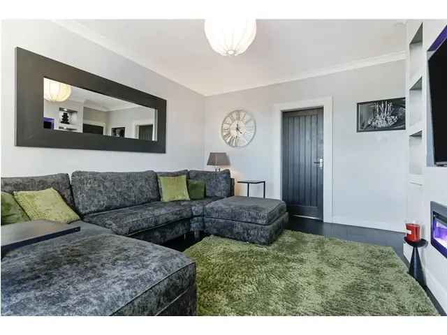 2 Bedroom Cottage Apartment For Sale