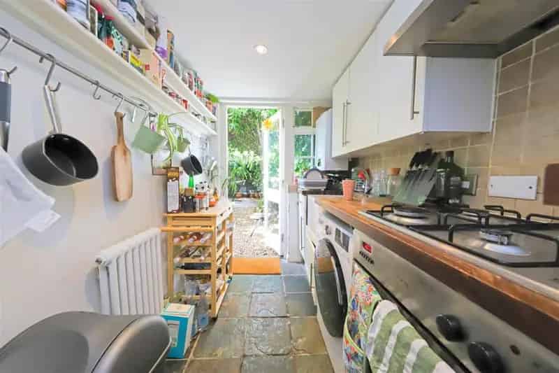 1 Bedroom Garden Flat Brighton