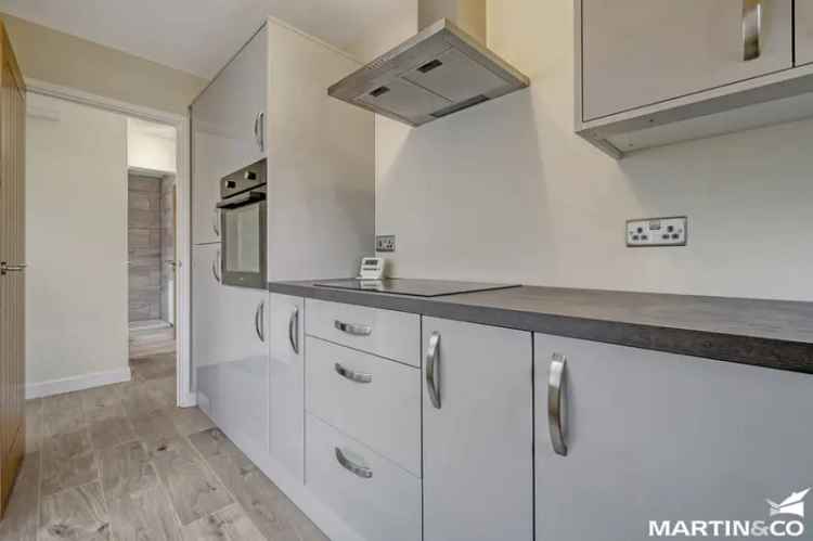 1 Bedroom Bungalow For Sale