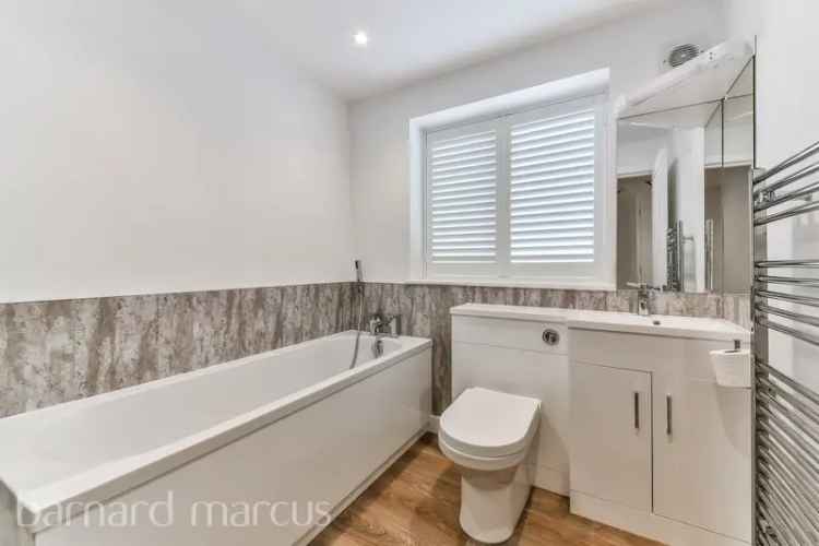 Luxury Detached Home Epsom High Specification Family Home