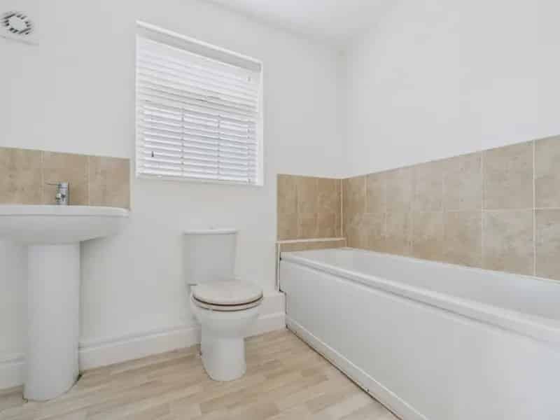 2 bedroom Flat
 To Rent