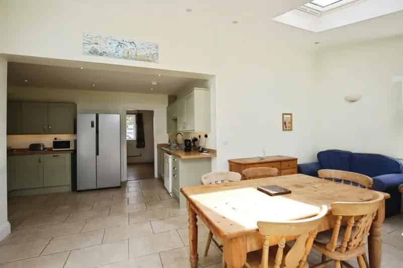 3 Bed Family House Oxford Great Location Close to Amenities and Schools