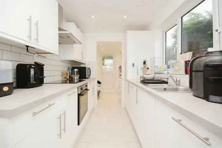 Five Bedroom Detached Home Brentwood