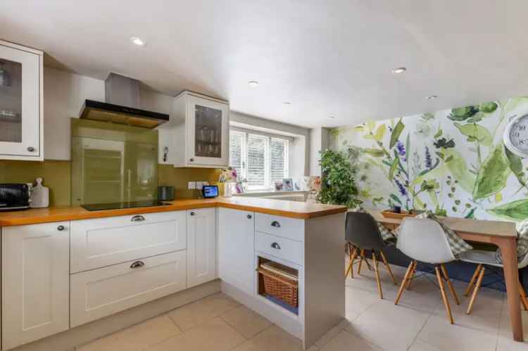 3 Bedroom Grade II Listed Cottage for Sale in Selborne