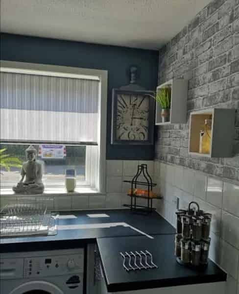 2 Bedroom Ground Floor Flat Near St Richards Hospital