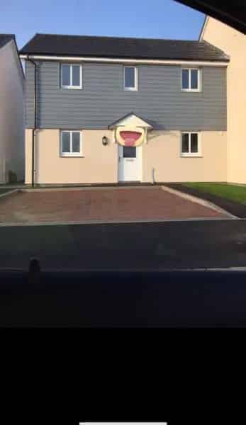 Two Double Bedroom House St Columb Major Large Garden Driveway Parking