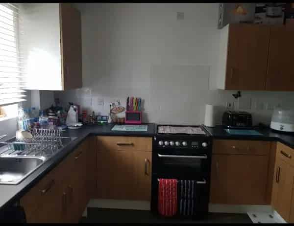 2 Bedroom Semi Detached House with Drive and Garden