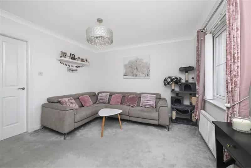 2 Bed Terraced House in Wallyford Near Train Station