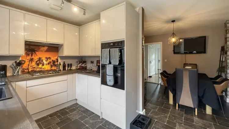 4 Bedroom House For Sale in Warminster