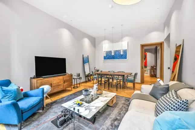 2 Bed Flat Kensington High Street Luxury Development