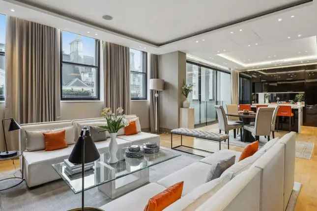 Flat for sale in Pall Mall, London SW1Y