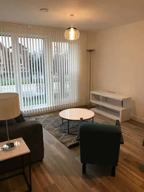 2 Bed City Centre Apartment Available Late May