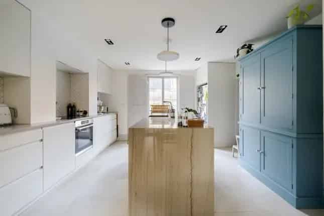 Grade II Listed 4-Floor Terraced House Canonbury Grove Family Home