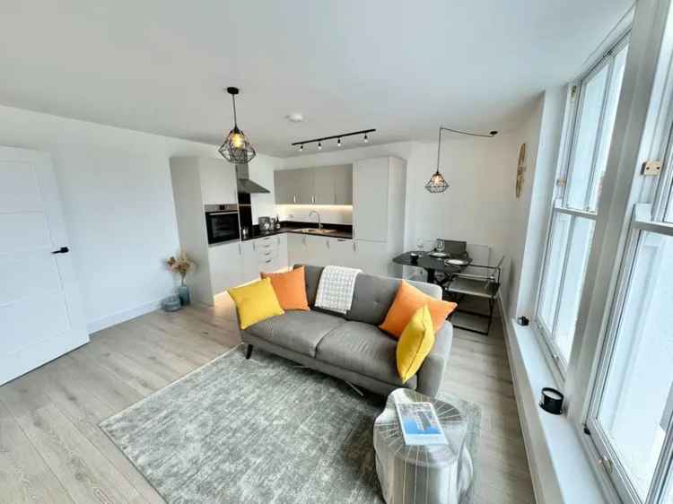 2 bedroom flat for sale