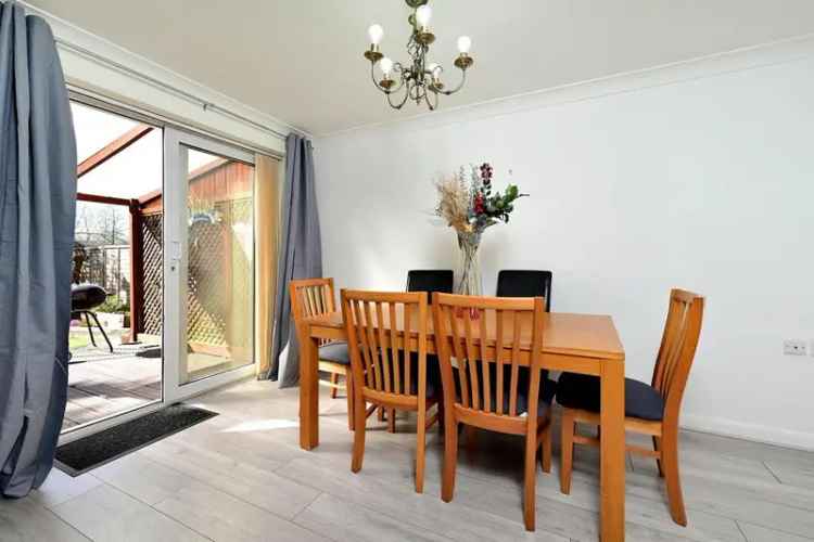 4 Bedroom Detached House for Sale in Chineham
