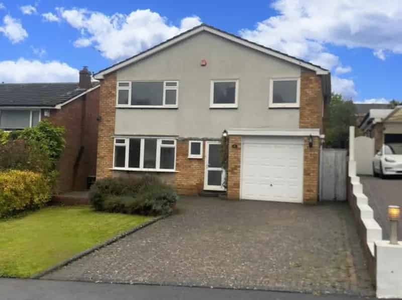 4 Bedroom Detached House For Sale By Auction