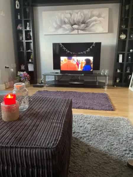 2 Bedroom House Modern Kitchen Diner Large Sitting Room