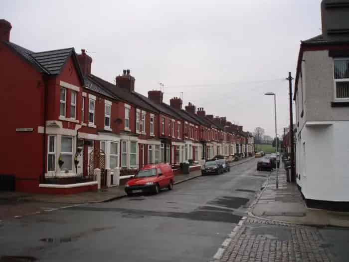 2 bed house in Tranmere