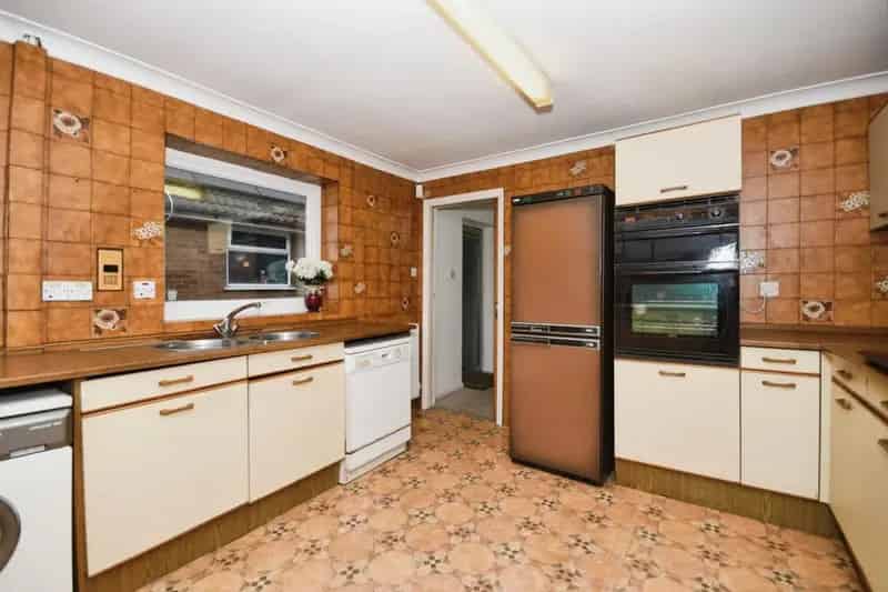 3 Bedroom Detached Dormer Bungalow For Sale