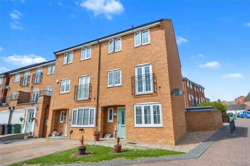 House For Sale , Leeds, England