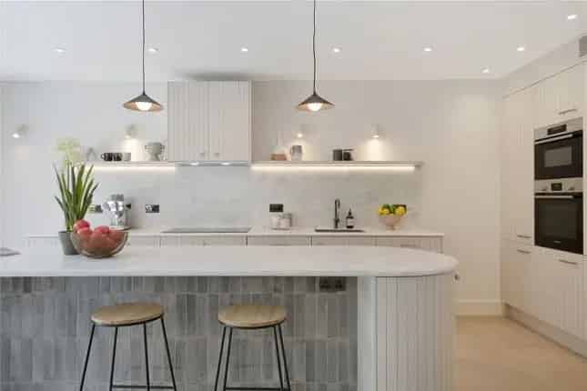 5 Bedroom Family Home Melrose Avenue Willesden Green NW2