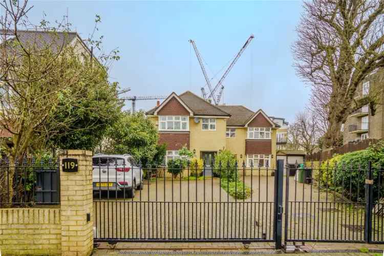 5 Bedroom Family Home Near Streatham Hill