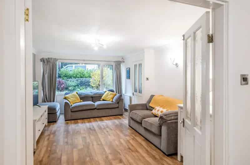 3 Bedroom House For Sale Near Kirkstall Forge