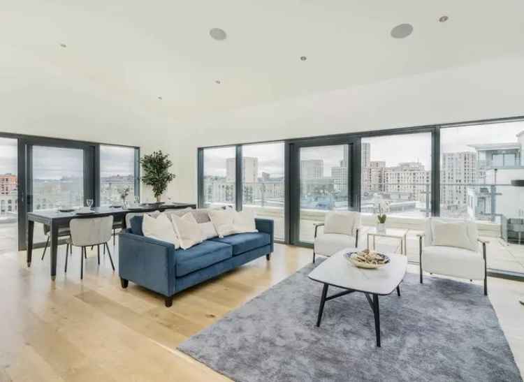 Flat For Sale in Aerodrome Road, London, England